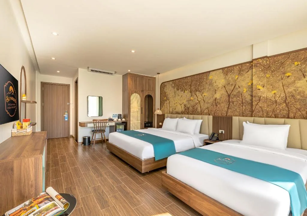 Deluxe Triple Room — Sunrise Mountain View Resort